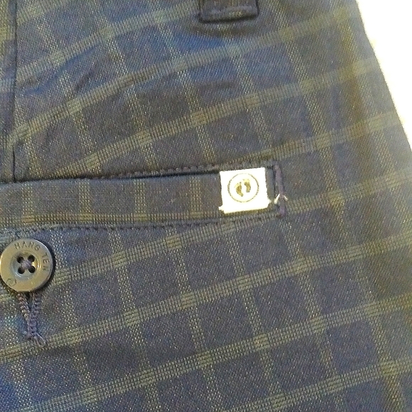 Hang Ten Shorts - Picture 3 of 5